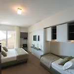 Otel Jesolopalace & 4*