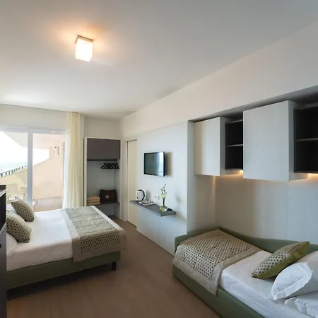 Ξενοδοχείο Jesolopalace & 4*