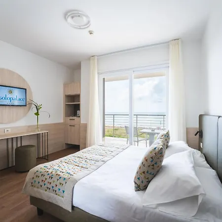 Hotel Jesolopalace & 4*