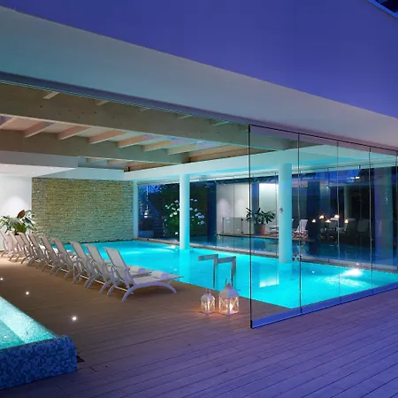 Jesolopalace & Отель Лидо-ди-Езоло