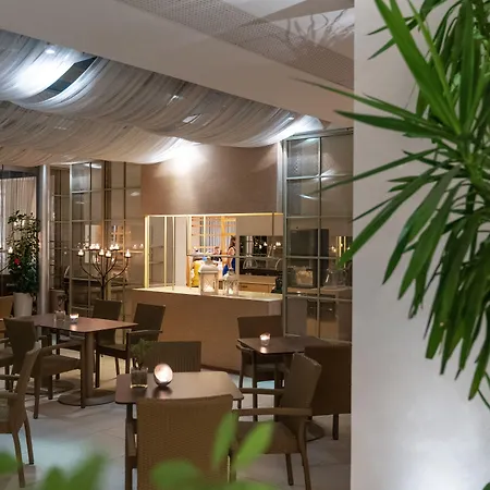 Jesolopalace & Отель 4*