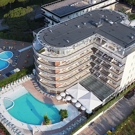 Jesolopalace & Ξενοδοχείο 4*