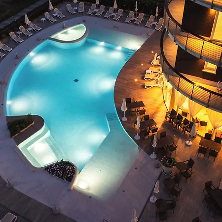 Otel Jesolopalace & 4*